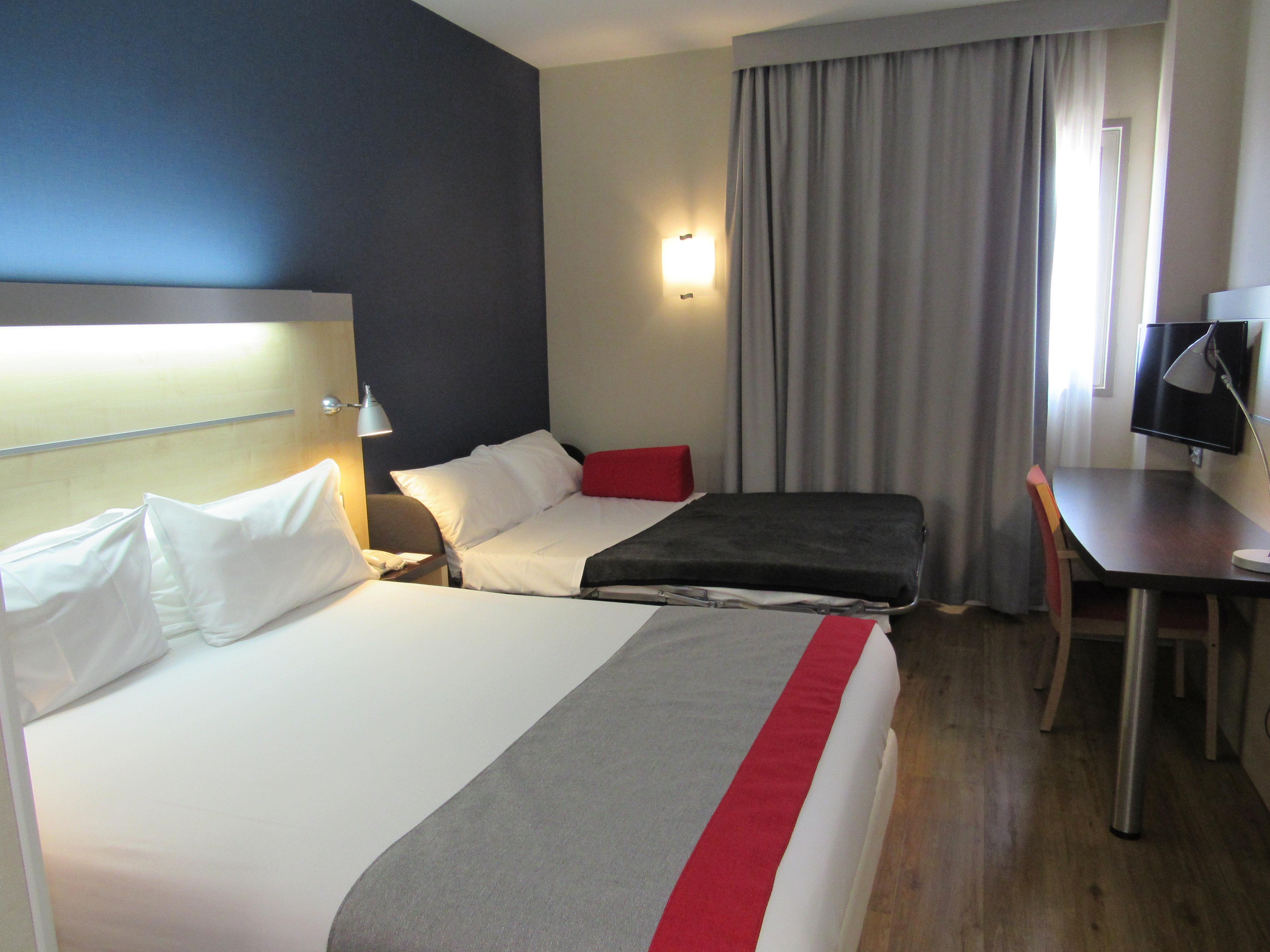 Holiday Inn Express Sant Cugat, An Ihg Hotel Сан-Кугат-дал-Бальєс Екстер'єр фото